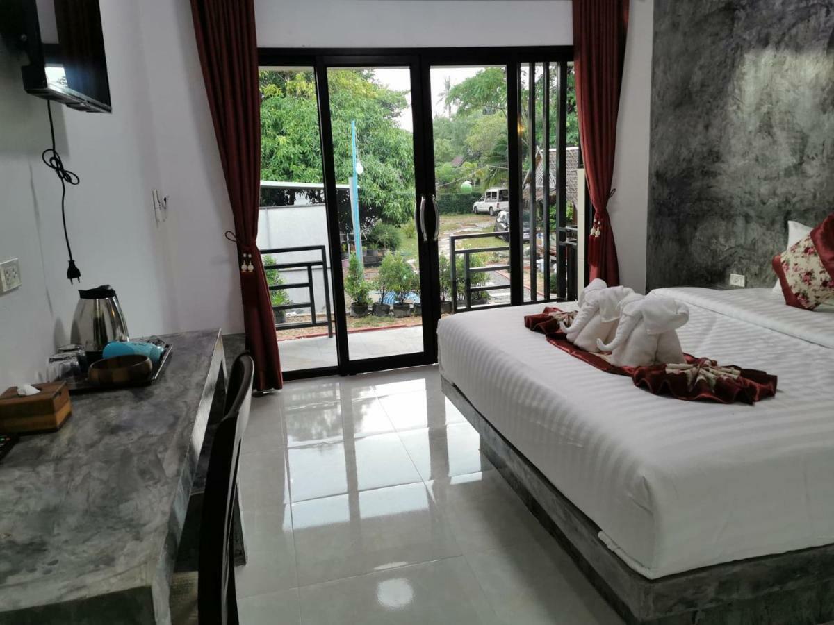 Laila​ Place Hotel Koh Lanta Exterior photo