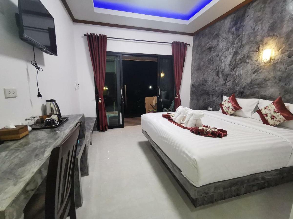 Laila​ Place Hotel Koh Lanta Exterior photo