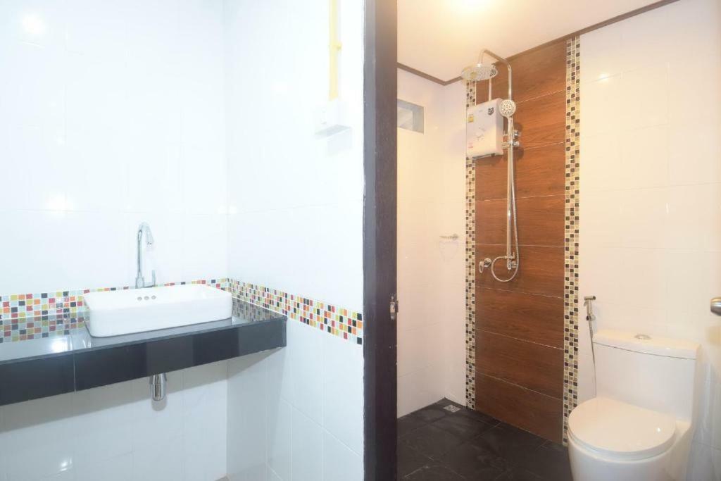 Laila​ Place Hotel Koh Lanta Exterior photo