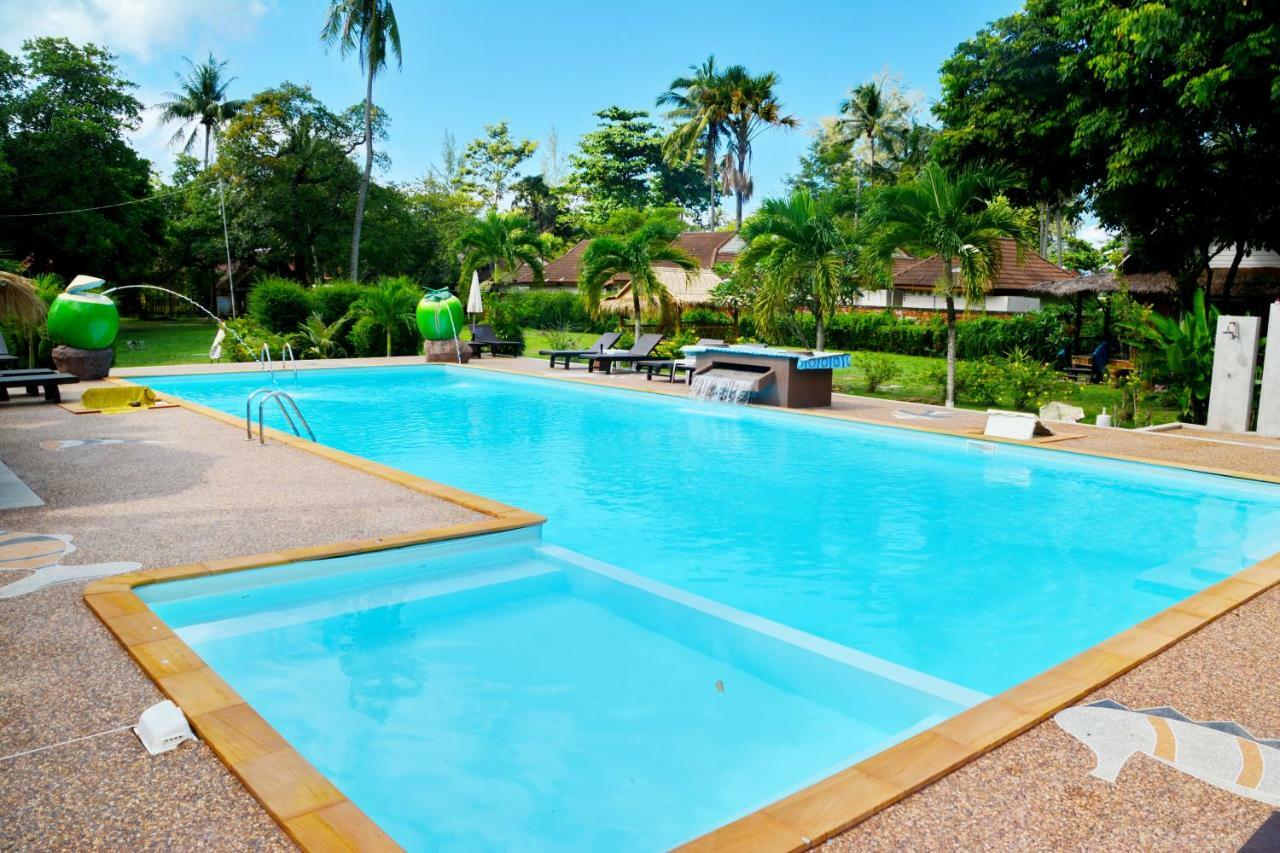 Laila​ Place Hotel Koh Lanta Exterior photo
